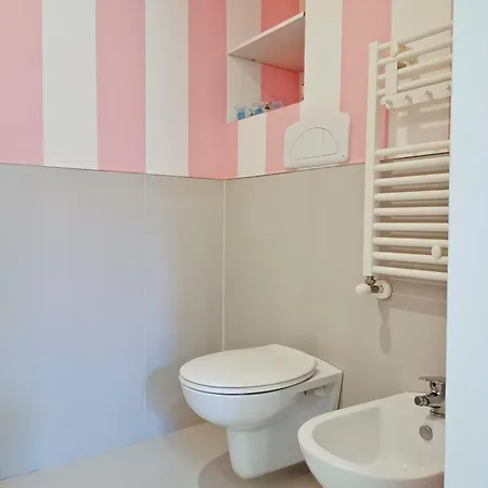 Dimora Petruzzelli * باري